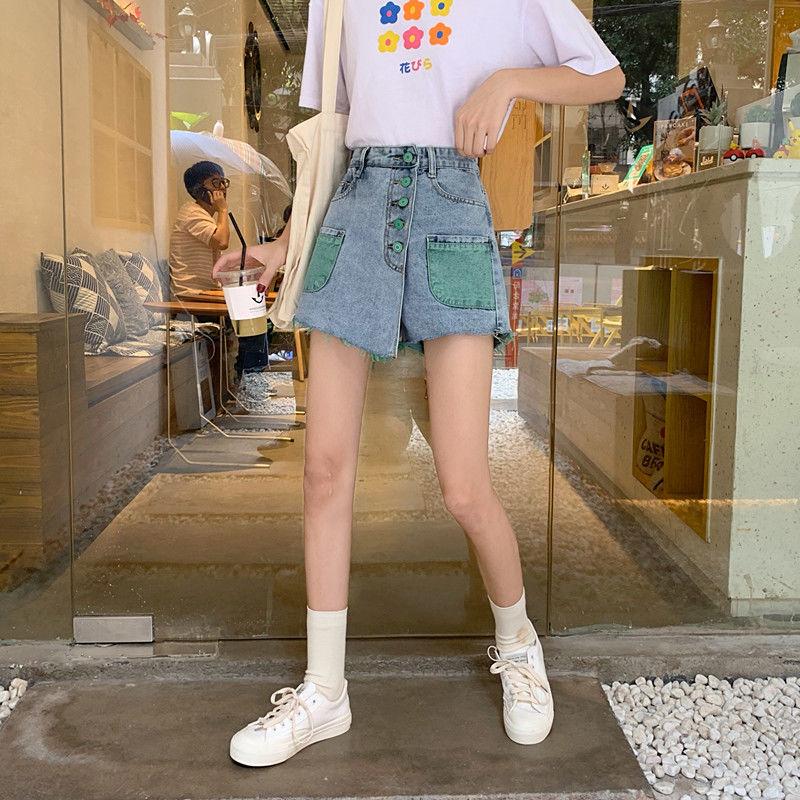Women's Shorts Summer Korean Version One Row Button High Waist Jeans Show Thin College Style Wide Leg Pants Short Skirt Contrast Color, Green
Women's Shorts Summer Korean Version One Row Button High Waist Jeans Show Thin College Style Wide Leg Pants Short Skirt Contrast Color, Green