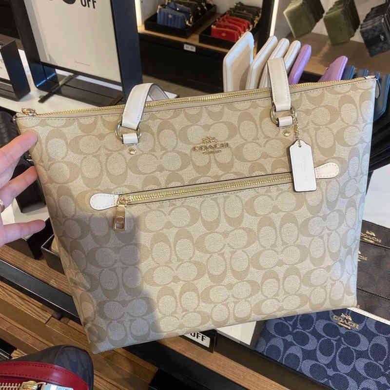 Cochbags womens tote zipper printed casual hand shoulder shopping FV5A, 79608 white block printed logo
Cochbags womens tote zipper printed casual hand shoulder shopping FV5A, 79608 white block printed logo