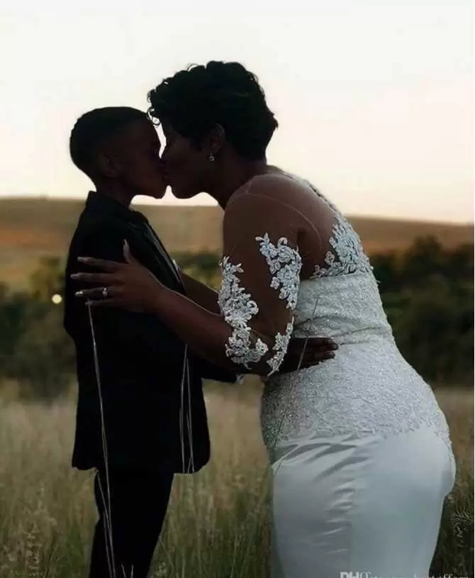 Sleeves Gorgeous Half Mermaid Wedding Dresses Bridal Gown Lace Applique Tulle Jewel Neckline Sweep Train Custom Made Vestido De Novia