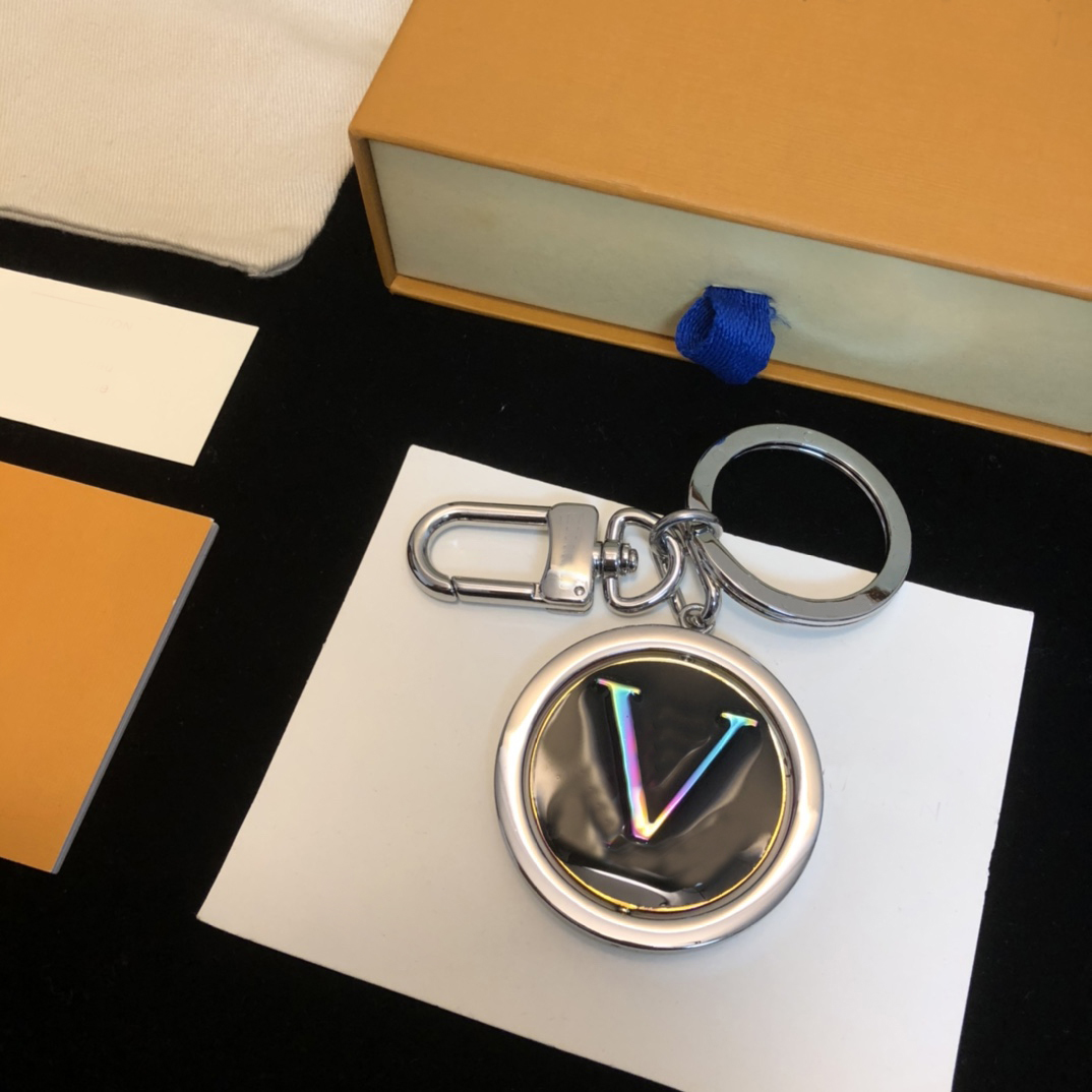 High Quality Keychain Fashion Women Men Keychains Handmade Keychain Alloy Stylish Buckle Designer Luxurys Key Chain Handbag Ring With Box Dustbag
High Quality Keychain Fashion Women Men Keychains Handmade Keychain Alloy Stylish Buckle Designer Luxurys Key Chain Handbag Ring With Box Dustbag