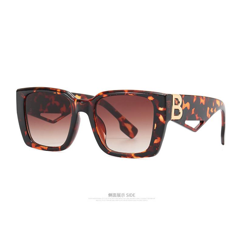 Sunglasses Women Oversized Frame Sun Glass Brand Designer Street Shooting Shopping Glasses Polarized Outdoor UV400 GlassesSunglassesSunglass
Sunglasses Women Oversized Frame Sun Glass Brand Designer Street Shooting Shopping Glasses Polarized Outdoor UV400 GlassesSunglassesSunglass