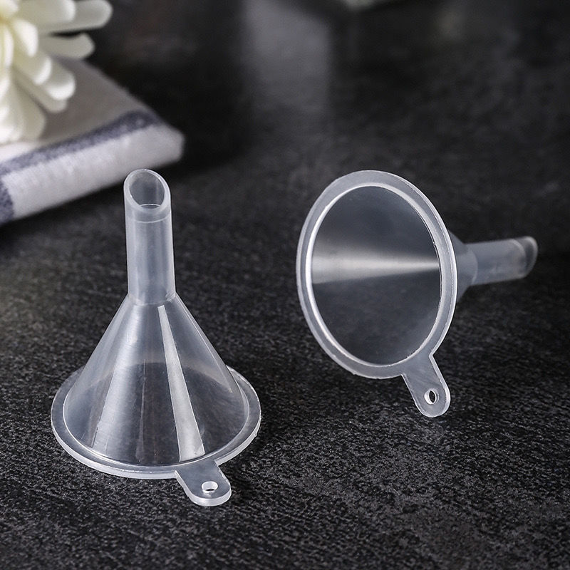 Portable Transparent Mini Funnels Small Plastic Bottleneck Bottles Packing auxiliary tool Kitchen Bar Dining Accessory DH9878