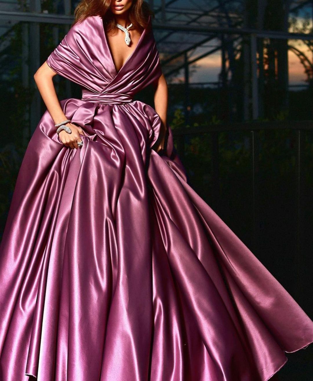 Purple Satin Waist Tie Prom Dresses Capped Shoulder Strapless Sleeveless Ball Gown Custom Made Floor Length Bridesmaid Plus Size