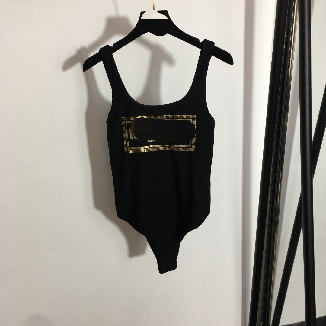 619 2022 Runway Summer Brand Same Style T Shirt Crew Neck Sleeveless Pullover White Black Crew Neck Women' Sweaters meiyi
619 2022 Runway Summer Brand Same Style T Shirt Crew Neck Sleeveless Pullover White Black Crew Neck Women' Sweaters meiyi