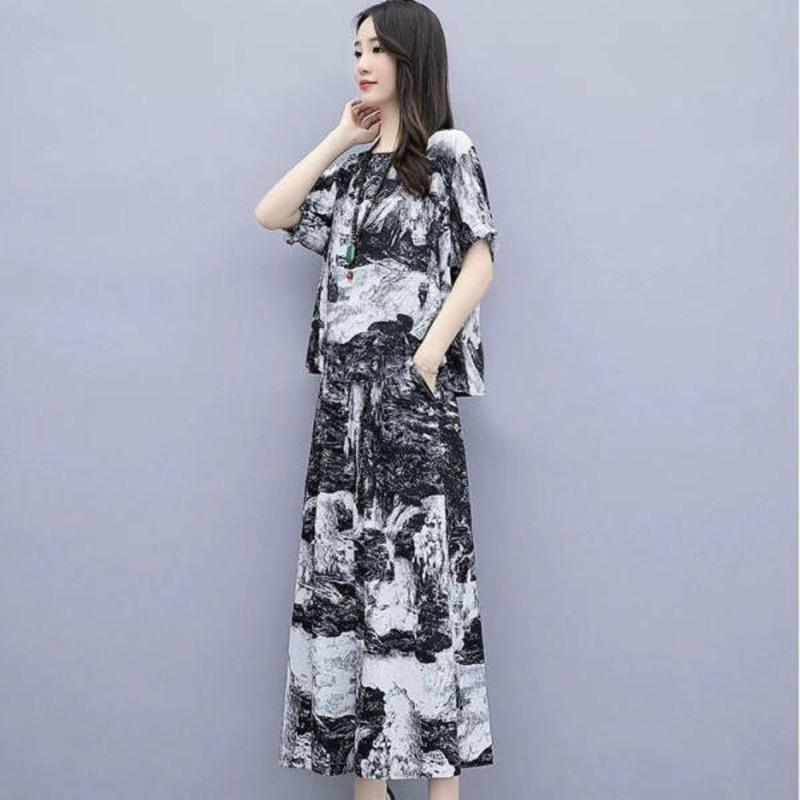 Women's Tracksuits Casual Loose Suit 2022 Spring Summer Ink Printing Fashion Short Sleeve Crop Top Wide Leg Pants Capris Two Piece Set, White pants suit
Women's Tracksuits Casual Loose Suit 2022 Spring Summer Ink Printing Fashion Short Sleeve Crop Top Wide Leg Pants Capris Two Piece Set, White pants suit