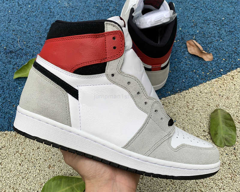 Top Quality Jumpman 1s 1 High OG Light Smoke Grey shoes mens womens red white greys sports shoelace shoe box 555088-126, #1
Top Quality Jumpman 1s 1 High OG Light Smoke Grey shoes mens womens red white greys sports shoelace shoe box 555088-126, #1