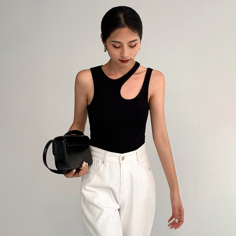 TWOWINSYLE Casual White Cut Out Women's Shirt Round Neck Sleeveless Korean Slim Shirts Female Clothing Summer Fashion 220328