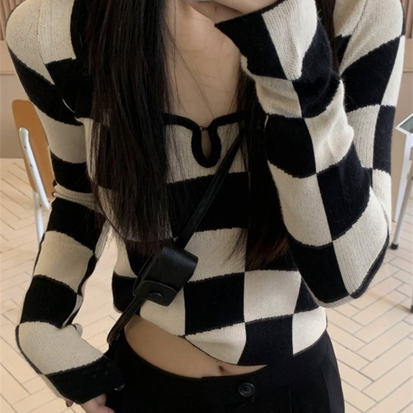 Tonngirls Knitted T Shirt Women Long Sleeve Checkerboard Plaid Square Collar Ladies Tops Korean Slim Skinny Cropped Tees 220328