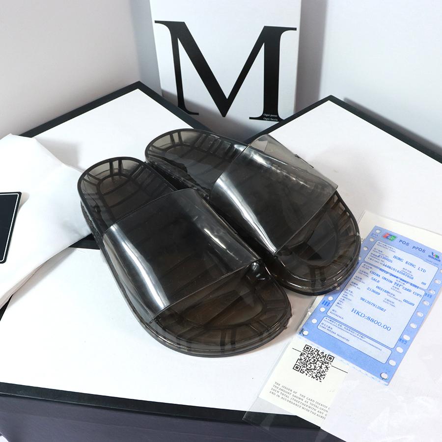 2022 New women shoes slippers summer OB111 beach sandals Fashion women Rhinestone outdoor flip flops with box, Other model contact with us
2022 New women shoes slippers summer OB111 beach sandals Fashion women Rhinestone outdoor flip flops with box, Other model contact with us