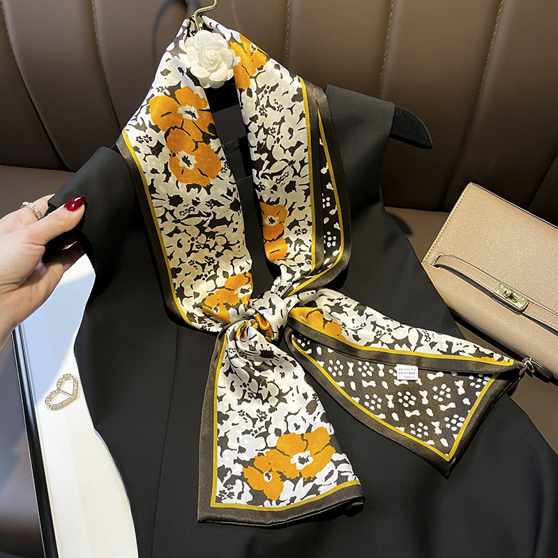 Hangzhou Spring and Autumn Double-Layer Silk Crepe Scarf Mulberry Silk Scarf with Ribbon for Women 150 * 15cm
Hangzhou Spring and Autumn Double-Layer Silk Crepe Scarf Mulberry Silk Scarf with Ribbon for Women 150 * 15cm