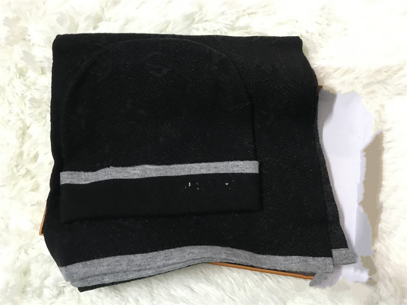 High Quality Men Women Designers Hat Scarf Sets Classic Lattice Keep Warm in Winter Two-piece Wool Hats Scarves Set Fashion Accessories
High Quality Men Women Designers Hat Scarf Sets Classic Lattice Keep Warm in Winter Two-piece Wool Hats Scarves Set Fashion Accessories