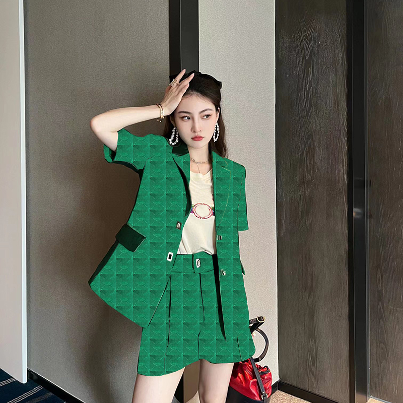 Joint Name Active Sets Women Letters Blazers Coat Shorts 2 Colors Pocket Designer Tops Shorts Set, As pic
Joint Name Active Sets Women Letters Blazers Coat Shorts 2 Colors Pocket Designer Tops Shorts Set, As pic
