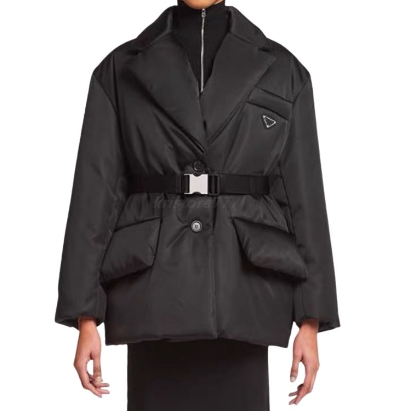 Women Oversized Padded Jacket Designer Parka Jackets Coat Girls Milan Runway Letter Triangle Designer Peacoat Detachable Tops Warm Outwear Windbreaker With Belt, Black
Women Oversized Padded Jacket Designer Parka Jackets Coat Girls Milan Runway Letter Triangle Designer Peacoat Detachable Tops Warm Outwear Windbreaker With Belt, Black
