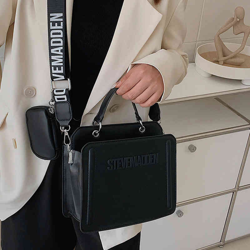 Madden Bag Female 2022 New Fashion Letter Handbag Trend Net Red Messenger Versatile Banquet Bags for Women Handbags, Dark green
Madden Bag Female 2022 New Fashion Letter Handbag Trend Net Red Messenger Versatile Banquet Bags for Women Handbags, Dark green