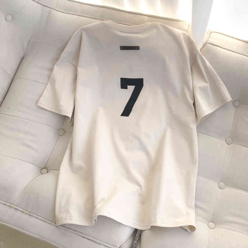 Men' Fashion Personality Trend New Short-sleeved Brand Wholesale Fog Season Main Line Letter High Street Short Sleeve Essentials Couple T-shirt, Black
Men' Fashion Personality Trend New Short-sleeved Brand Wholesale Fog Season Main Line Letter High Street Short Sleeve Essentials Couple T-shirt, Black