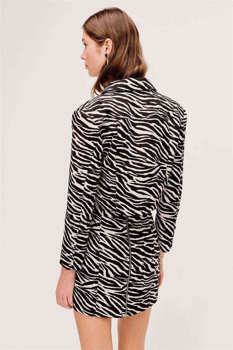 Zebra Striped Short Blazer Womens Fashion Sweet Waist Elegant Independent Short Blazer Animal Print Chic Jacket Korean Style L220725