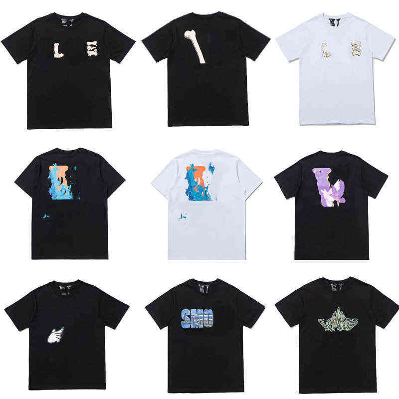 Leisure 22Ss Designer Large Big Reflective V Friends Mens Womens t shirts Casual Smoke Angel Loose Lovers luxury high quality Short vlones Sleeve V, Bag
Leisure 22Ss Designer Large Big Reflective V Friends Mens Womens t shirts Casual Smoke Angel Loose Lovers luxury high quality Short vlones Sleeve V, Bag