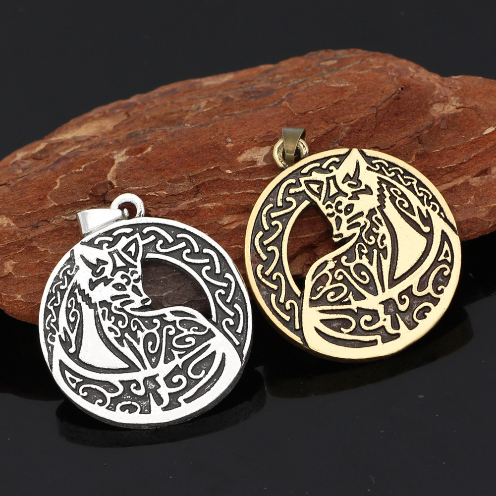 Fashion personality cute animal series wolf fox pendant necklace jewelry girls cute party birthday gift fox pendant necklaces jewelry 
Fashion personality cute animal series wolf fox pendant necklace jewelry girls cute party birthday gift fox pendant necklaces jewelry