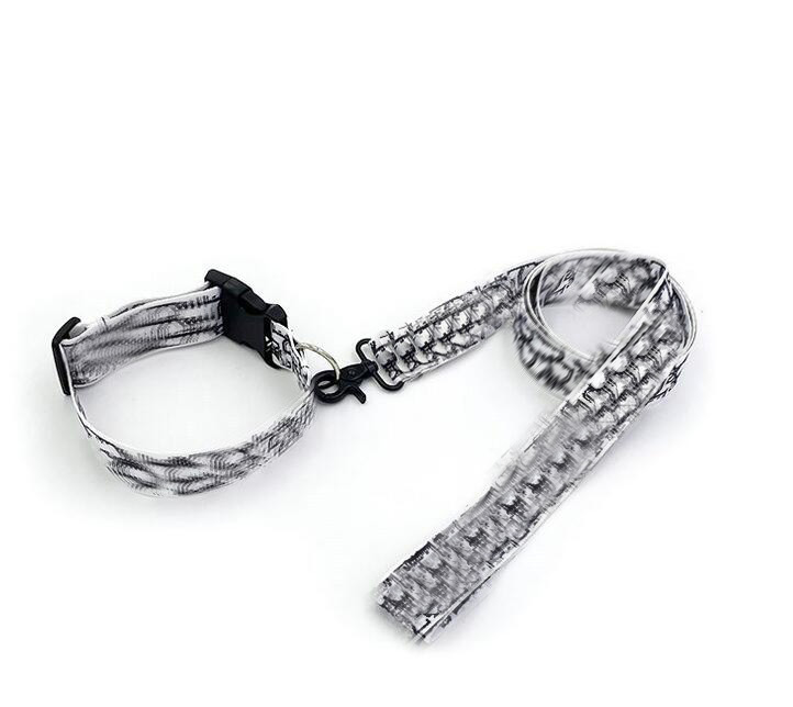 Pet Harness Collars Leashes Adjustable Breathable Vest Nylon Casual Designer Letter Outdoor Running Training Necklace RopeTie Collar Supplies 
Pet Harness Collars Leashes Adjustable Breathable Vest Nylon Casual Designer Letter Outdoor Running Training Necklace RopeTie Collar Supplies