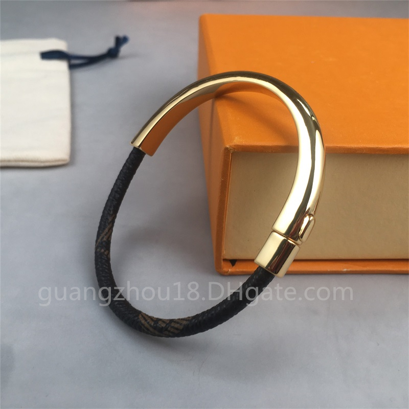 Fashion Simple Tourlove bracelets pour hommes charm bangle braccialetto pulsera for mens and women wedding lovers gift
Fashion Simple Tourlove bracelets pour hommes charm bangle braccialetto pulsera for mens and women wedding lovers gift