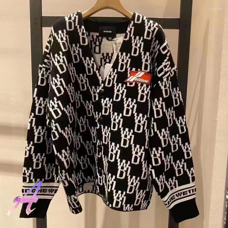 Men' Sweaters We11done Sweater Contrast Logo Jacquard V-neck Knitted Cardigan Men Women WELLDONE JacketMen' Olga22, Black
Men' Sweaters We11done Sweater Contrast Logo Jacquard V-neck Knitted Cardigan Men Women WELLDONE JacketMen' Olga22, Black