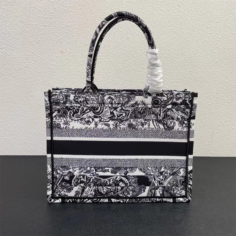 Thorn rust flower tiger handbag shopping bag luxury practical large capacity jacquard embroidery designer travel bag various pattern colors AAA quality 42cm/36cm, Red
Thorn rust flower tiger handbag shopping bag luxury practical large capacity jacquard embroidery designer travel bag various pattern colors AAA quality 42cm/36cm, Red