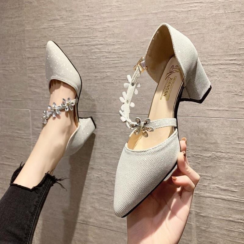 Dress Shoes Fashion Rhinestone Flowers Buckle Pumps Women Silver Sequin Cloth Pointed Toe Party Woman Thick Heels Lady, Black
Dress Shoes Fashion Rhinestone Flowers Buckle Pumps Women Silver Sequin Cloth Pointed Toe Party Woman Thick Heels Lady, Black