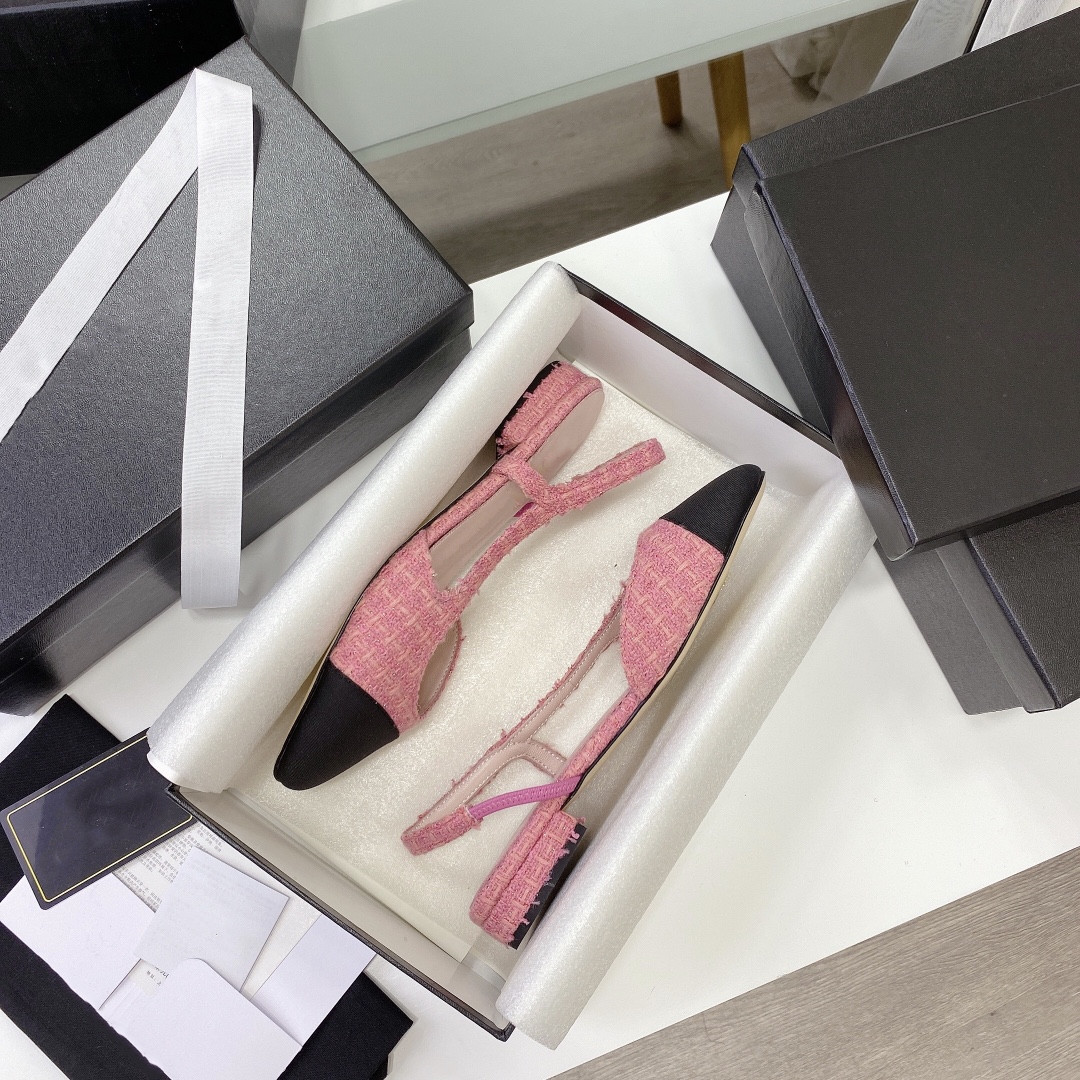 Designer -Luxury Leather Summer Sandals Premium Designer Slip-On Flats For Women