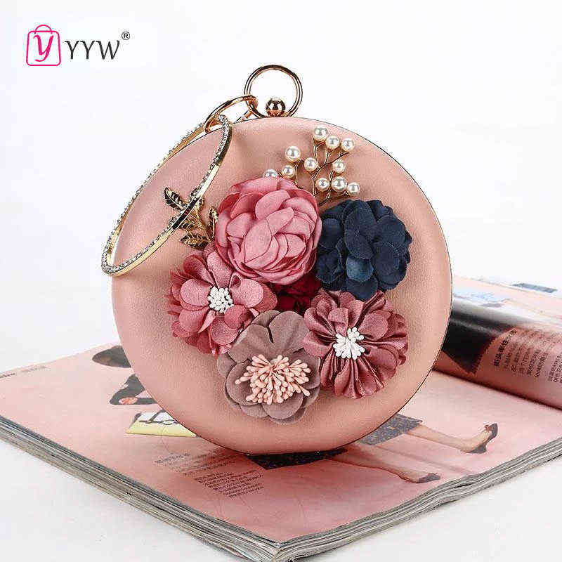 Pink Round Flower Clutch Bag 2021 Womens Fashion Circular Ring Handbag Plastic Pearl Rhinestone Wedding Purse Pochette Femme T220727, Sliver
Pink Round Flower Clutch Bag 2021 Womens Fashion Circular Ring Handbag Plastic Pearl Rhinestone Wedding Purse Pochette Femme T220727, Sliver