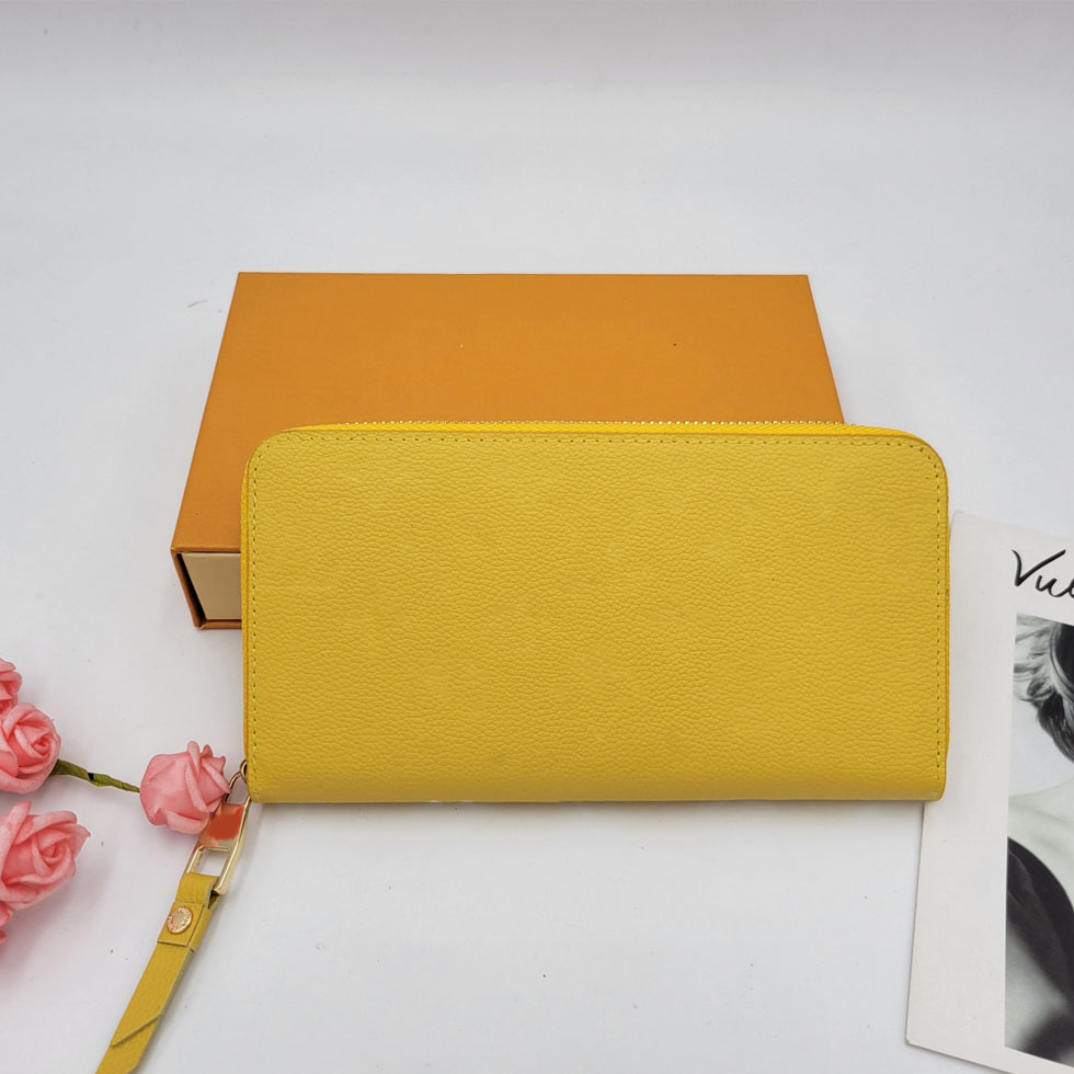 Designers zipper Wallet Women Designer Coin Purse Luxurys Fashion Leather Card Holder Wallets Lady buckle Clutch Bags Daily Storage Credit Cards With Box, Yellow
Designers zipper Wallet Women Designer Coin Purse Luxurys Fashion Leather Card Holder Wallets Lady buckle Clutch Bags Daily Storage Credit Cards With Box, Yellow