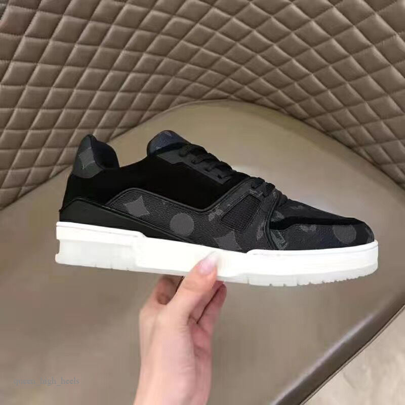 Luxury trainer sneakers fashion Sandals brand men Designer shoes Genuine leather sneaker Size 35-40 RX611, Color 3
Luxury trainer sneakers fashion Sandals brand men Designer shoes Genuine leather sneaker Size 35-40 RX611, Color 3