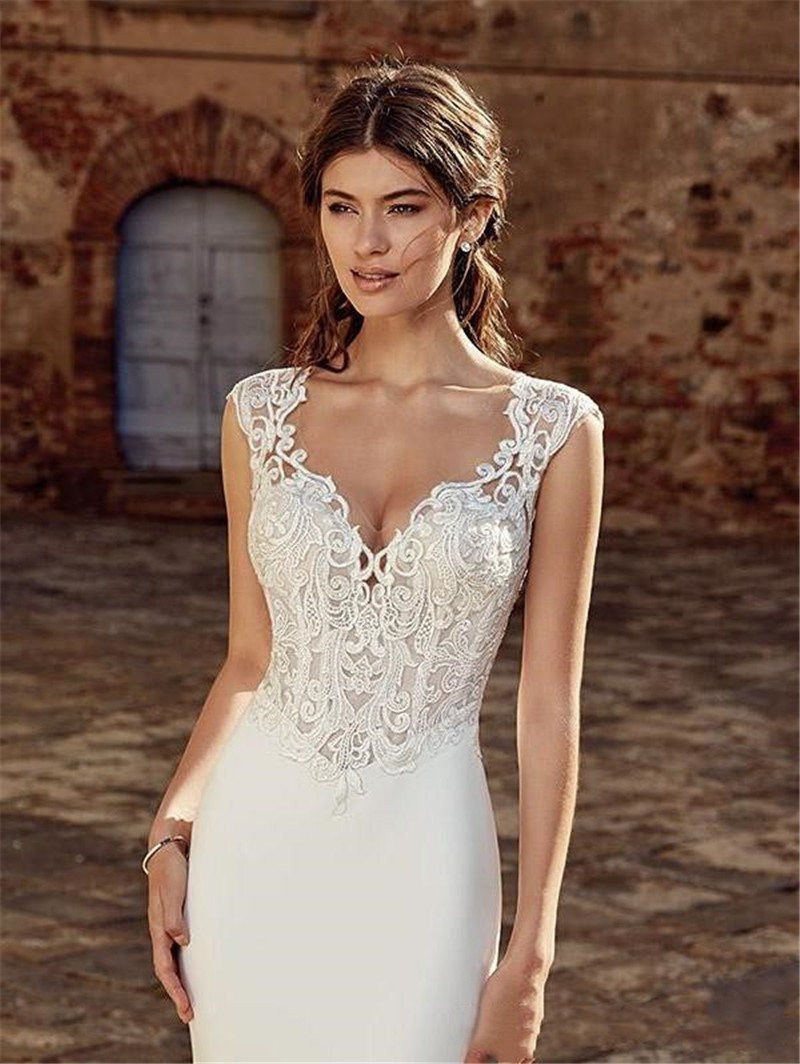 Vintage Lace Appliques Mermaid Wedding Dress Sleeves Sweetheart Floor Length Long Train Backless Sleeveless Simple And Stylish Custom Made Bridal Robe