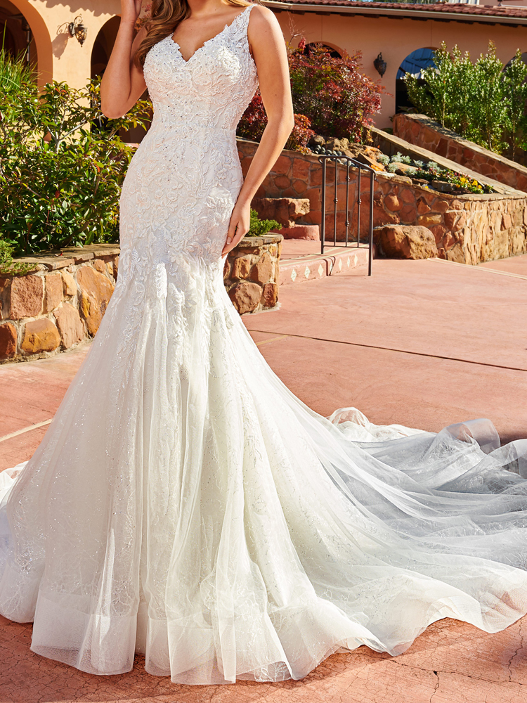 Sexy Mermaid Bridal Gowns Wedding Dresses Floral Applique with Sequins Court Train
