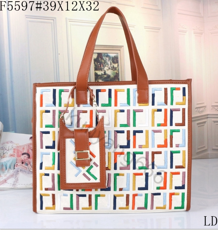 Designers Women Shoulder Bags Tote Luxury Crossbody Bag Wallet Embroidery Decorate Leisure Fashion Womens Totes Purse, White
Designers Women Shoulder Bags Tote Luxury Crossbody Bag Wallet Embroidery Decorate Leisure Fashion Womens Totes Purse, White