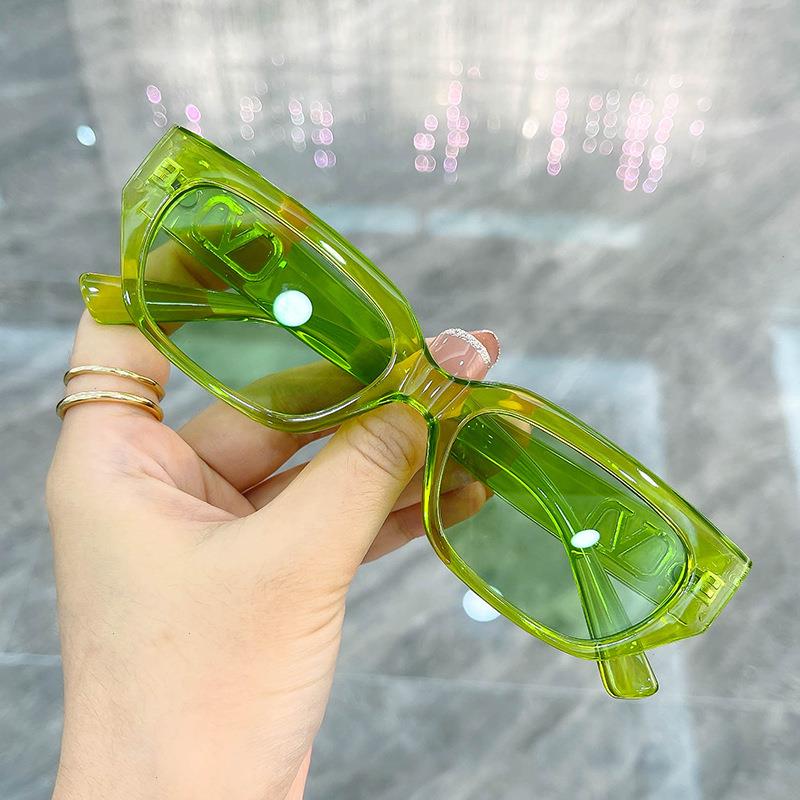 Brand Design Transparent Sunglasses Womens European And American Trend Mens Smal Frame Sunmmer Glasses Uv
Brand Design Transparent Sunglasses Womens European And American Trend Mens Smal Frame Sunmmer Glasses Uv
