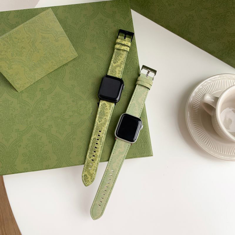 Fashion Apple Watch Strap For AppleiWatch7/SE/6/5/4 Leather Soft 40 44 41 45mm Designers Straps 2205101YB
Fashion Apple Watch Strap For AppleiWatch7/SE/6/5/4 Leather Soft 40 44 41 45mm Designers Straps 2205101YB