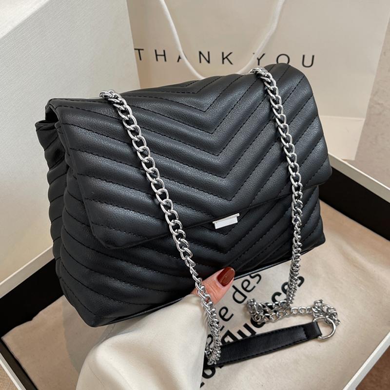 Evening Bags Women Handbags 2022 Female Shoulder Crossbody Chain Leather Black Stylish Petty Flap Mobile Phone Bag
Evening Bags Women Handbags 2022 Female Shoulder Crossbody Chain Leather Black Stylish Petty Flap Mobile Phone Bag
