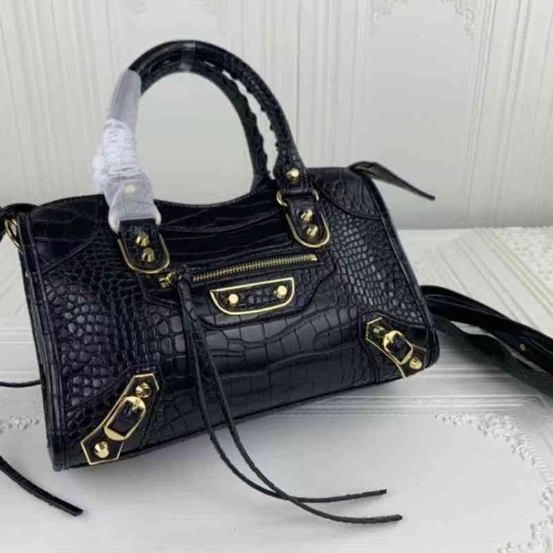Handbags 70% Off Crocodile bag locomotive New Paris tassel sling one Shoulder Messenger Bag women's large capacity Commuter purses, Red
Handbags 70% Off Crocodile bag locomotive New Paris tassel sling one Shoulder Messenger Bag women's large capacity Commuter purses, Red
