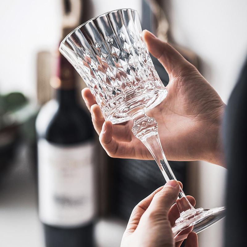 Wine Glasses Europe Style Crystal Glass Retro Carved Luxury Goblet Diamond Cups Champagne Bar Party El Home Drinking Ware
Wine Glasses Europe Style Crystal Glass Retro Carved Luxury Goblet Diamond Cups Champagne Bar Party El Home Drinking Ware