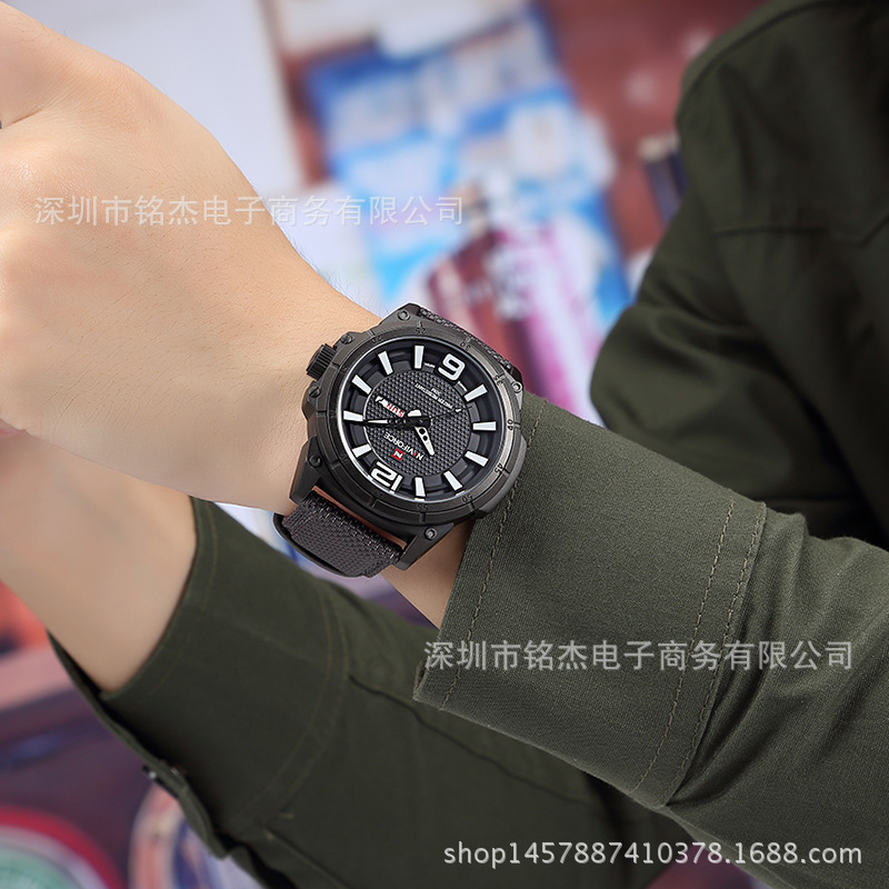 Wristwatches 9066 Men's Watch Sports Leisure Multifunctional Waterproof Quartz Wristwatches