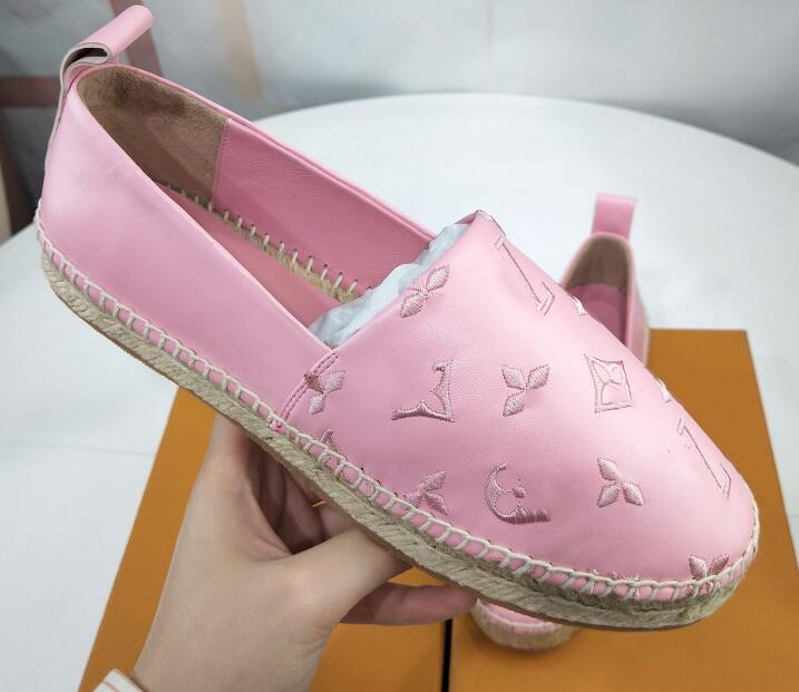 2022 Mixed material gold wire letter Sandals Spring summer Latest fisherman shoes Comfortable and breathable combined outsole antiskid abrasion resistant, Black
2022 Mixed material gold wire letter Sandals Spring summer Latest fisherman shoes Comfortable and breathable combined outsole antiskid abrasion resistant, Black