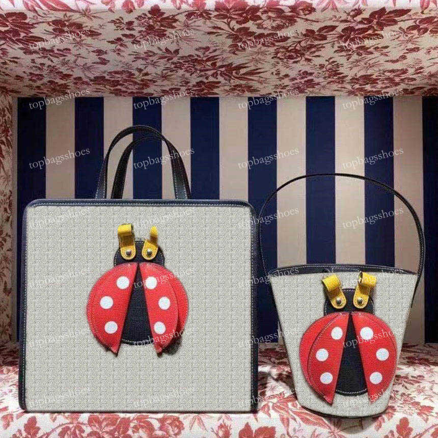 2022 Women Luxurys Designers Shoulder Bags Fashion Lady Messenger Bag Leather Handbags Purse Ladies Cosmetic Crossbody Mini Children Kid Bag, 3#
2022 Women Luxurys Designers Shoulder Bags Fashion Lady Messenger Bag Leather Handbags Purse Ladies Cosmetic Crossbody Mini Children Kid Bag, 3#