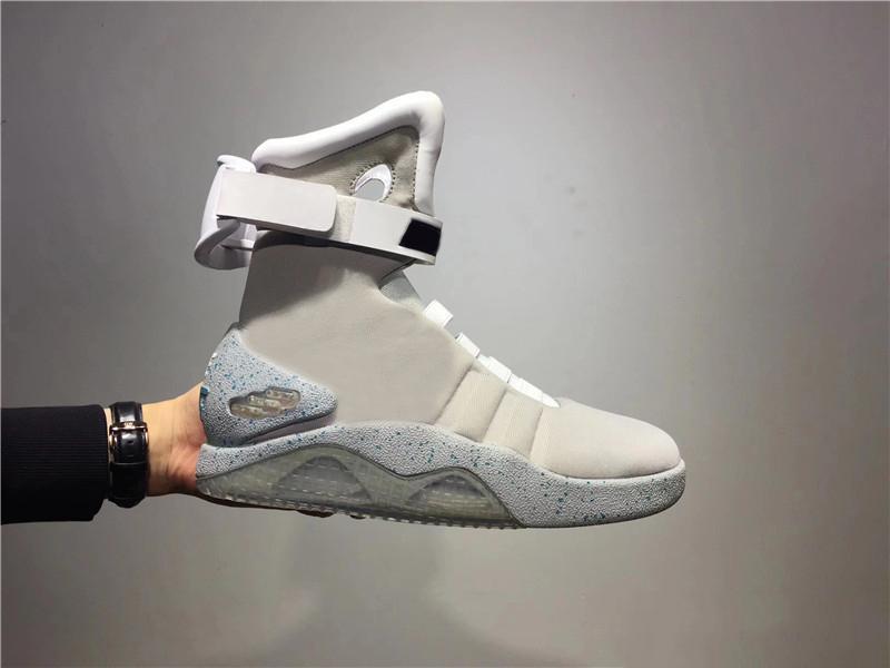 Casual Shoes Authentic Air Mag Back To The Future Marty McFly's LED Basketball Shoes Glow In H Dark Lighting Mags Fashion Blade Sports Shoes, Black
Casual Shoes Authentic Air Mag Back To The Future Marty McFly's LED Basketball Shoes Glow In H Dark Lighting Mags Fashion Blade Sports Shoes, Black