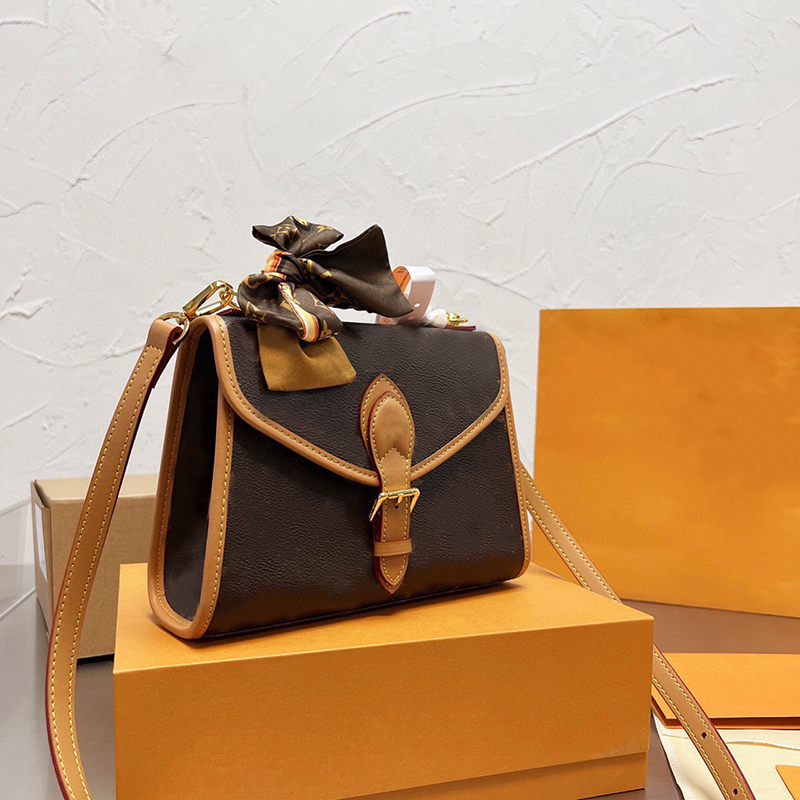 Luxury Women Embossing Nurse Bag Brown Crossbody Bags Ladies Old Flower Shoulder Handbag Classic Letter Prints Back Package handbags, ##
Luxury Women Embossing Nurse Bag Brown Crossbody Bags Ladies Old Flower Shoulder Handbag Classic Letter Prints Back Package handbags, ##