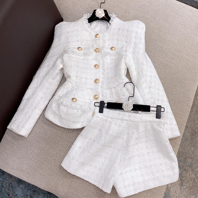 Women' Two Piece Pants Red RoosaRosee Fashion Spring Women Designer O-neck Collar Golden Buttons Tassel Elegant Coat + Shorts Tweed Twinset
Women' Two Piece Pants Red RoosaRosee Fashion Spring Women Designer O-neck Collar Golden Buttons Tassel Elegant Coat + Shorts Tweed Twinset