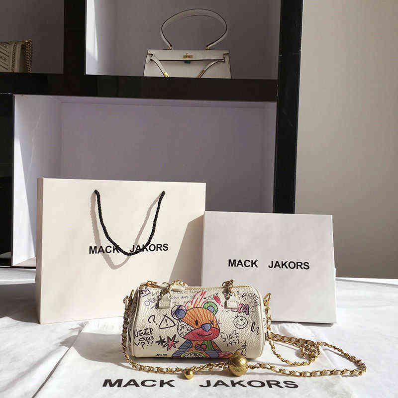 Designer bag Bear Graffiti Lady's S Chain Mobile Phone Shoulder Bags Simple Small Square Bag Women's Luxury Handbags for Women, Cream
Designer bag Bear Graffiti Lady's S Chain Mobile Phone Shoulder Bags Simple Small Square Bag Women's Luxury Handbags for Women, Cream