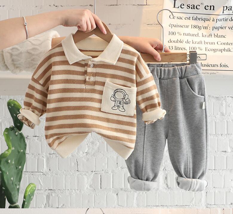 Spring casual stripe Lapel long sleeve suit boy Korean cute astronaut cartoon suit, Yellow
Spring casual stripe Lapel long sleeve suit boy Korean cute astronaut cartoon suit, Yellow