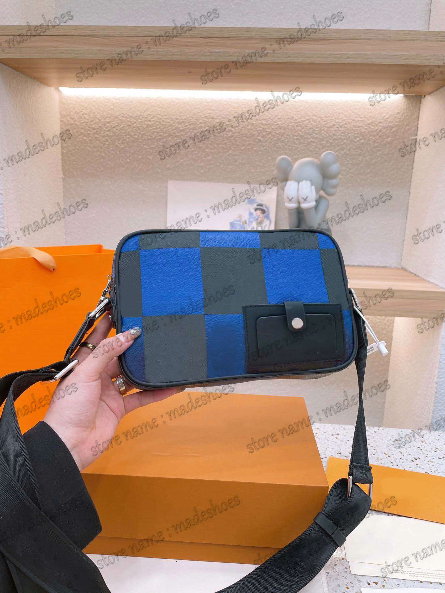 Christopher Message Shoulder Bag Damier Graphite 2022SS Mens Designer CrossBody Reverse Eclipse Leather Men's Colorful Flap
Christopher Message Shoulder Bag Damier Graphite 2022SS Mens Designer CrossBody Reverse Eclipse Leather Men's Colorful Flap