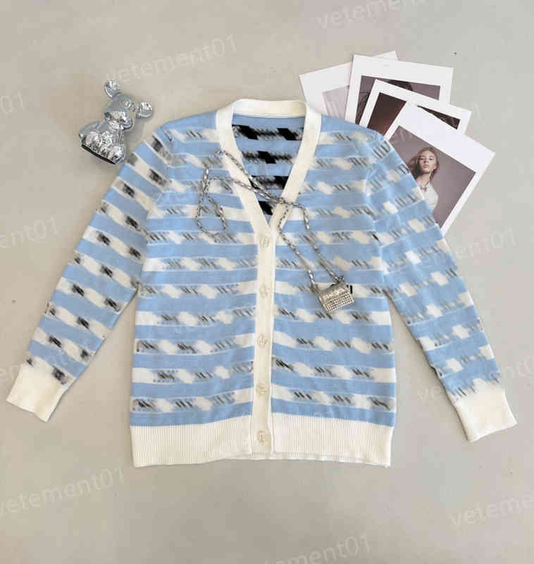Luxury Women Sweater Striped Patchwork Lettering Logo Print V-neck Cardigan Knit Jacket Designer Womens Sweaters 0912, 20
Luxury Women Sweater Striped Patchwork Lettering Logo Print V-neck Cardigan Knit Jacket Designer Womens Sweaters 0912, 20