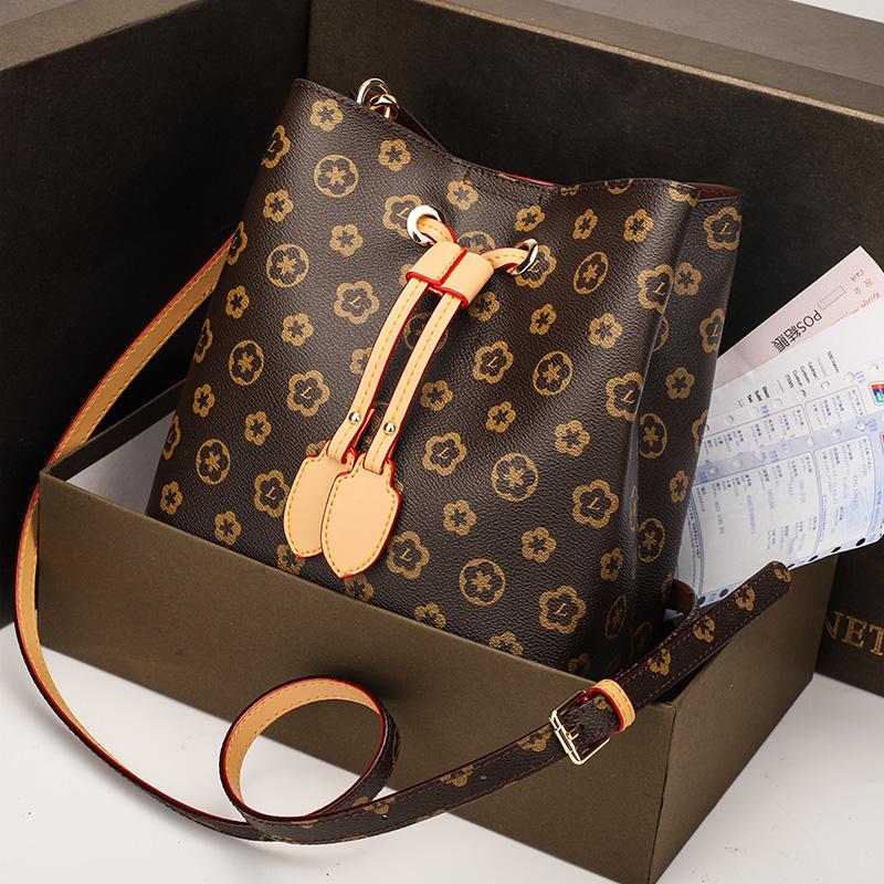 Evening Bags World's Brand Fashion Trend Printing Shoulder Messenger Crossbody Handbag Wild Large Capacity Drawstring Women's Bucket, Coffee
Evening Bags World's Brand Fashion Trend Printing Shoulder Messenger Crossbody Handbag Wild Large Capacity Drawstring Women's Bucket, Coffee